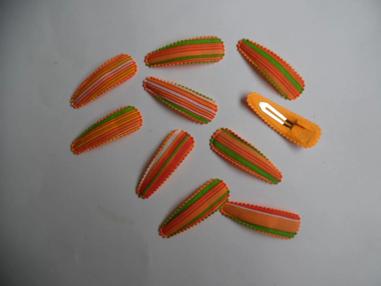 Partij 10 haarspeldjes 5 cm oranje gestreept